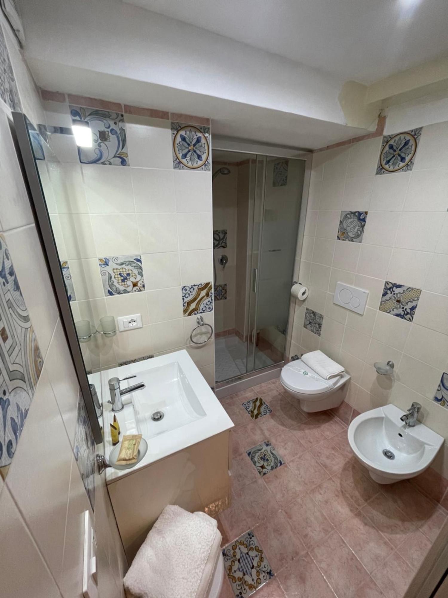 Stay In Center Tao Apartments ตาออร์มินา ภายนอก รูปภาพ