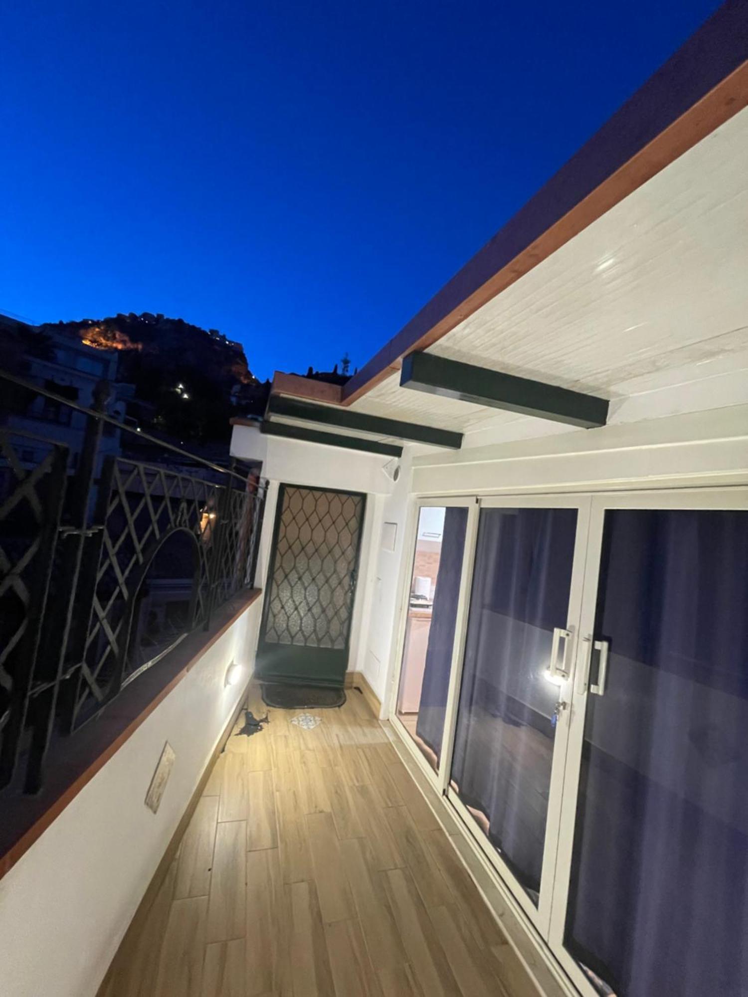 Stay In Center Tao Apartments ตาออร์มินา ภายนอก รูปภาพ