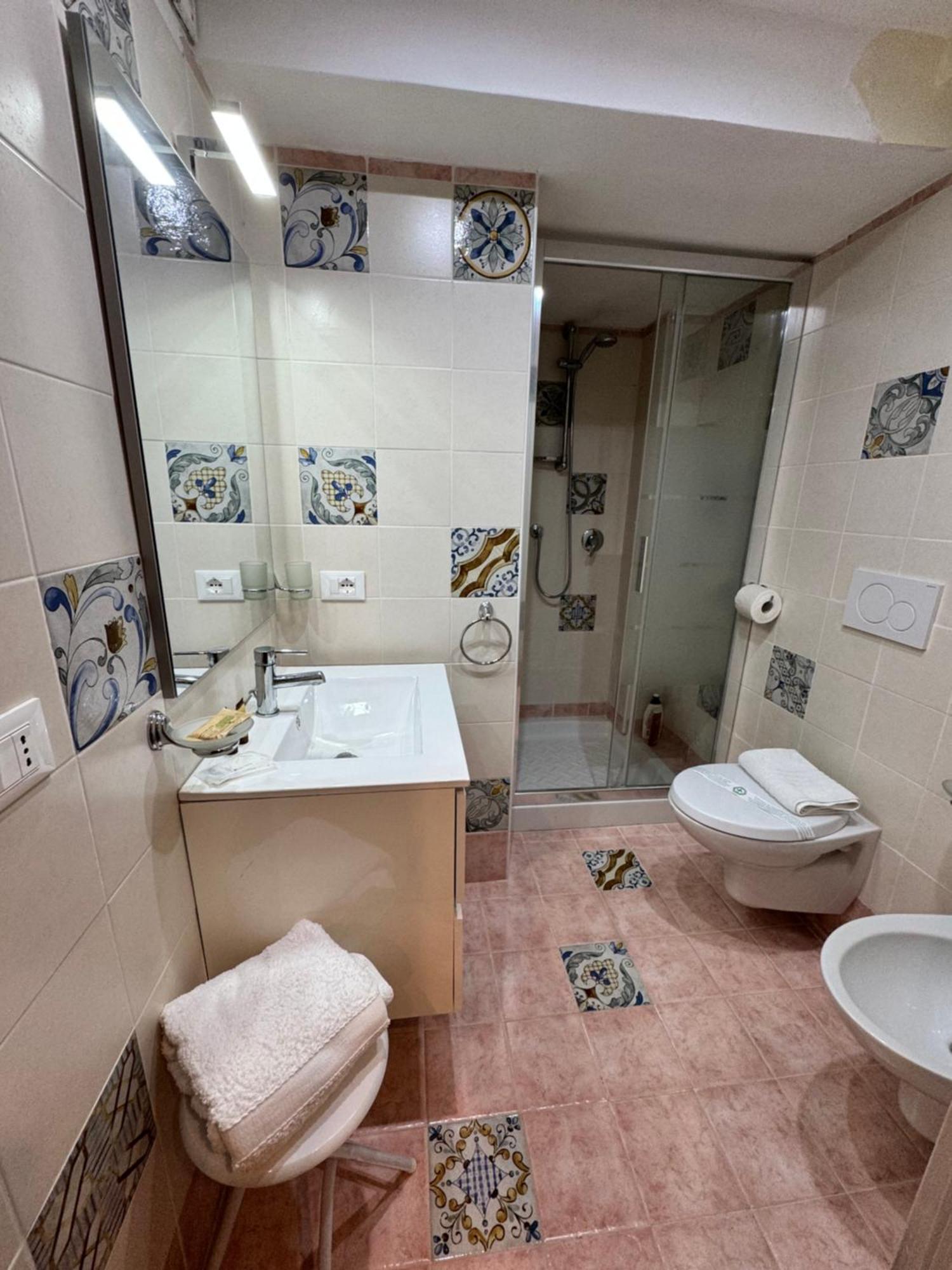 Stay In Center Tao Apartments ตาออร์มินา ภายนอก รูปภาพ