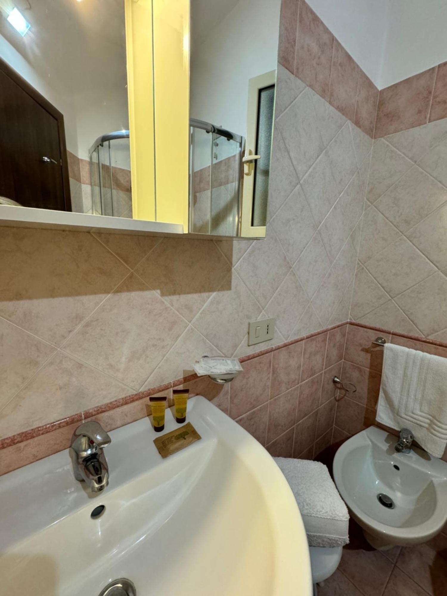 Stay In Center Tao Apartments ตาออร์มินา ภายนอก รูปภาพ