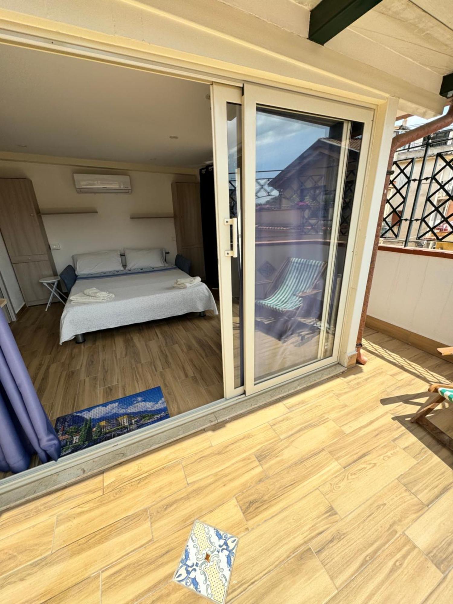 Stay In Center Tao Apartments ตาออร์มินา ภายนอก รูปภาพ
